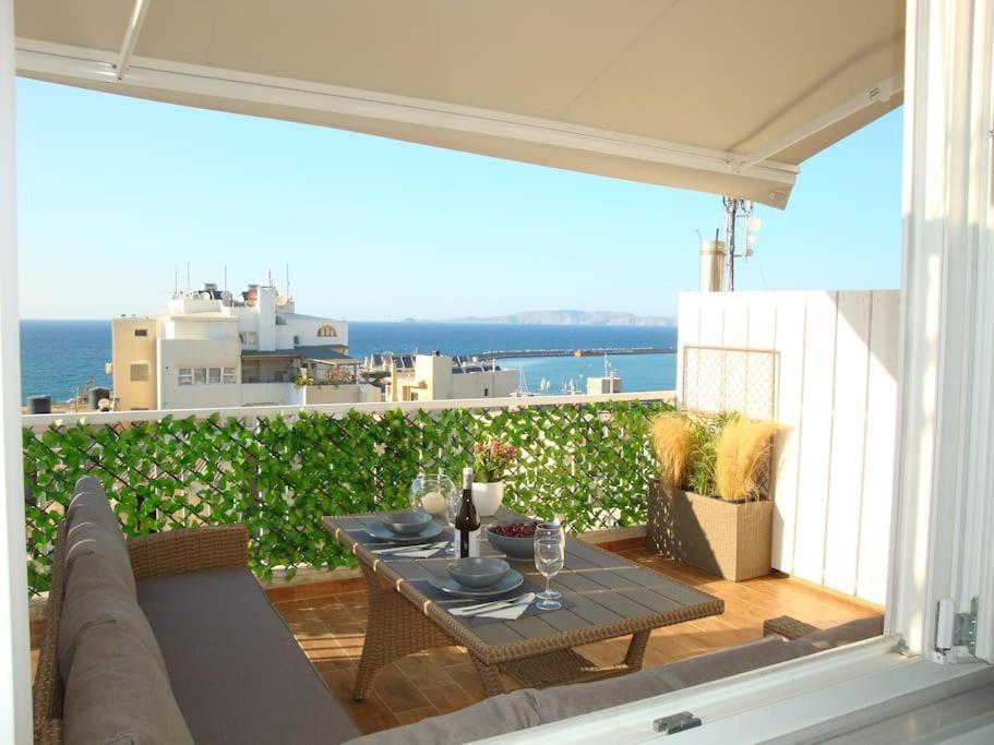 Apartment Centre Penthouse With Seaview *
